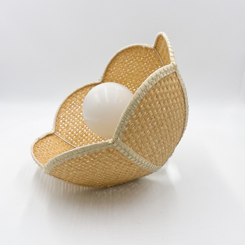 Suspension fleur vintage en osier