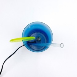 Lampe cocktail "Ricqles" bleue années 90