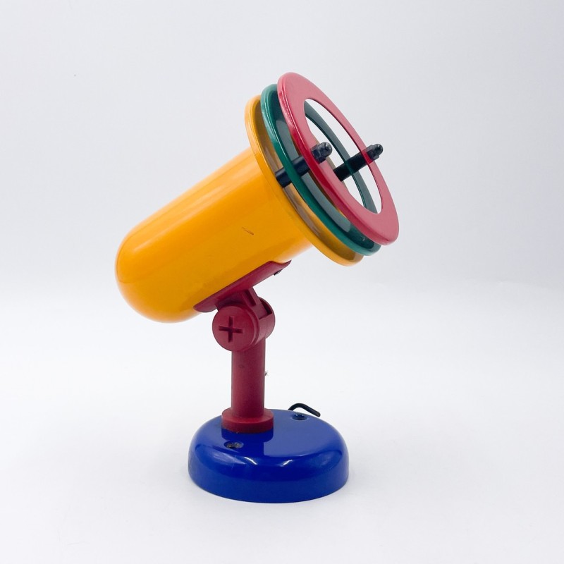 Applique dans le goût du design de Memphis couleurs primaires, années 80