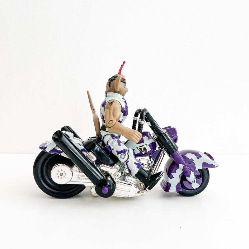 Figurine "Biker Mice les motards de l'espace",  "Throttle et sa moto" , 1993