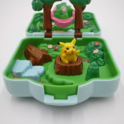 Pokemon / Poket Monsters playset (format Polly Pocket) - Pikachu - 1997