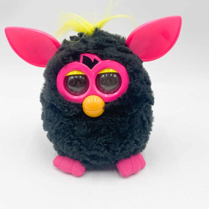 Furby noir oreilles roses Hasbro 2012
