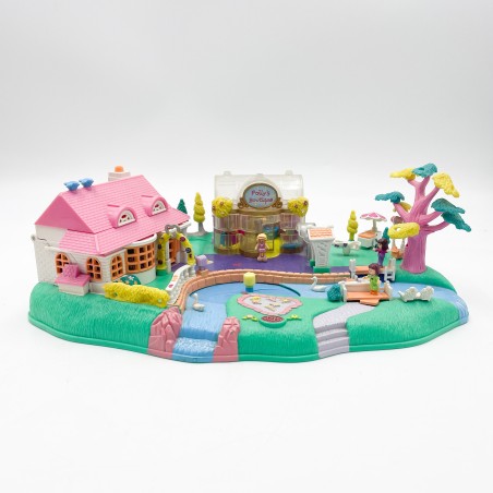 Polly Pocket "Magical Movin Pollyville", 1996